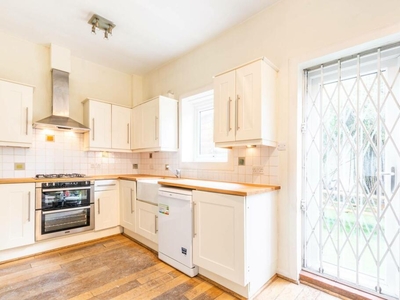 4 bedroom house for rent in Harwood Road, Fulham Broadway, London, SW6