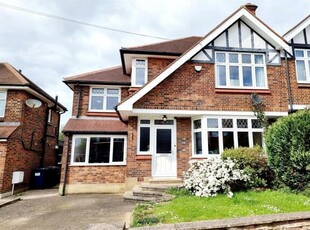 4 Bedroom House For Sale In Cockfosters