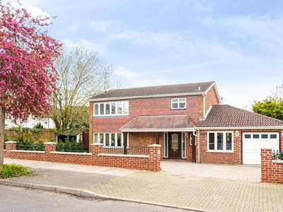 4 bedroom House for sale in Elwill Way, Beckenham BR3