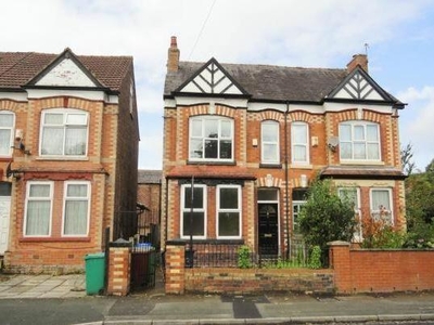 4 bedroom semi-detached house for rent in Victoria Road, Manchester, M16