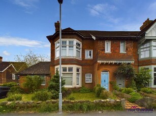 4 Bedroom Semi-detached House For Sale In St. Leonards-on-sea