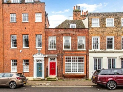 4 Bedroom Terraced House For Rent In Windsor, Berkshire