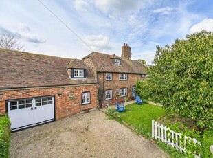 4 Bedroom Terraced House For Sale In Ashford, Kent