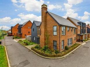 5 Bedroom Detached House For Sale In Chilmington Green, Ashford