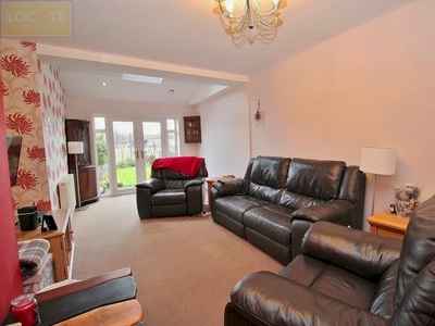 5 Bedroom Semi Detached House For Sale