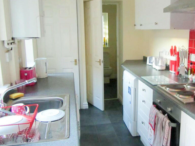 5 bedroom terraced house for rent in Teignmouth Road, Selly Oak - student property, B29