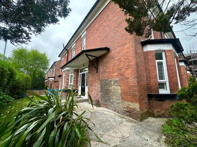 6 bedroom house for rent in Burton Road, West Didsbury, M20
