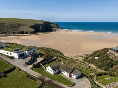Bungalow for sale in Tredragon Road, Mawgan Porth, Newquay, Cornwall TR8