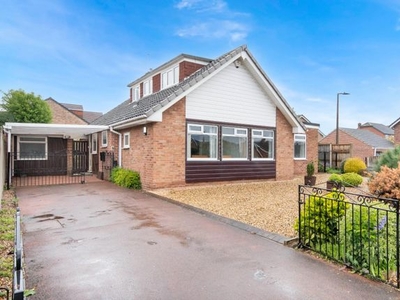 Detached bungalow for sale in Oak Tree Road, Bawtry, Doncaster DN10