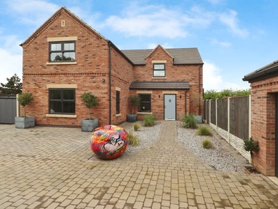Detached house for sale in Whiphill Lane, Doncaster DN3