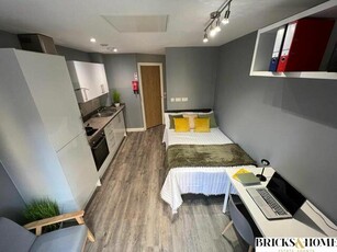 Studio Flat For Rent In Deacon Street