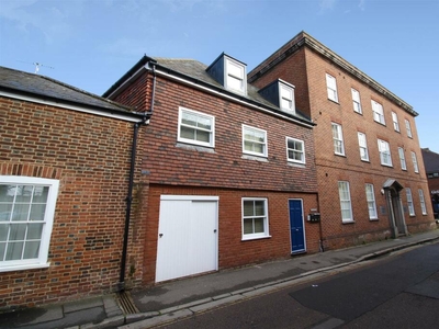 Studio flat for rent in Marlowe Avenue, Canterbury, CT1