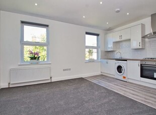2 bedroom flat to rent Finsbury Park, N4 2EW