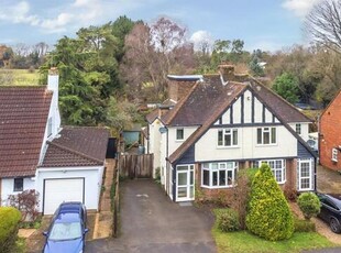 3 Bedroom Semi-detached House For Sale In Ashley Green