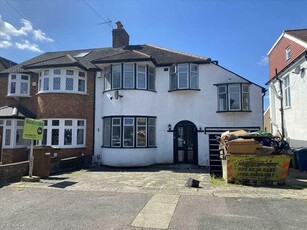 4 bedroom semi-detached house for sale Stanmore, HA7 2HX