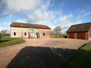 Barn conversion to rent in Ombersley Road, Hawford, Worcester WR3