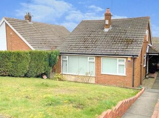 Bungalow to rent in Grosvenor Road, Dudley DY3