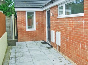Detached bungalow to rent in Markham Road, Winton, Bournemouth BH9