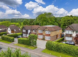 Detached house for sale in Chipperfield Road, Kings Langley, Hertfordshire WD4