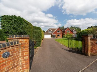 Detached house for sale in Pine Drive, Finchampstead, Wokingham, Berkshire RG40