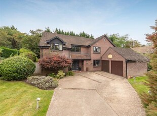 Detached house to rent in Geffers Ride, Ascot SL5