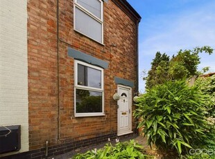 End terrace house to rent in Oak Street, Burton-On-Trent, Staffordshire DE14