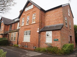 Flat to rent in 148 Barlow Moor Road, Manchester M20