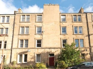 Flat to rent in (1F1) Cathcart Place, Edinburgh EH11