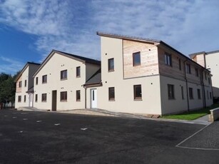 Flat to rent in 35 Lochside Road, Forfar, Angus DD8
