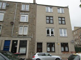 Flat to rent in Annfield Street, Dundee DD1