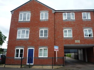 Flat to rent in Broad Street, Bridgtown, Cannock WS11