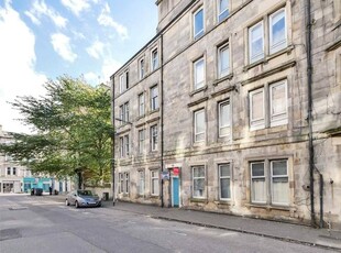 Flat to rent in Edina Street, Edinburgh EH7