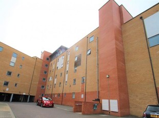 Flat to rent in Heia Wharf, Hawkins Road, Colchester CO2