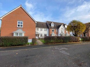 Flat to rent in Kennet Way, Hungerford RG17