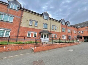 Flat to rent in Lichfield Road, Walsall WS4