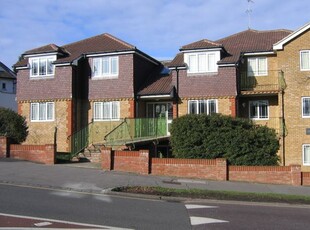 Flat to rent in Nottingham Road, South Croydon CR2