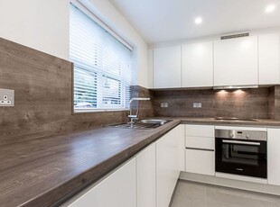 Flat to rent in Rudsworth Close, Colnbrook, Slough SL3