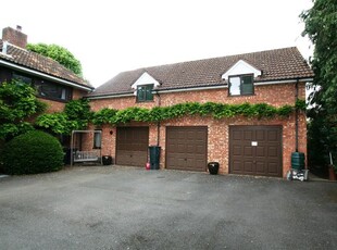 Flat to rent in The Flat, Severn Stoke, Worcestershire WR8