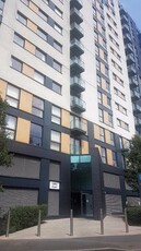 Flat to rent in Vallea Court, Red Bank, Manchester, Greater Manchester M4