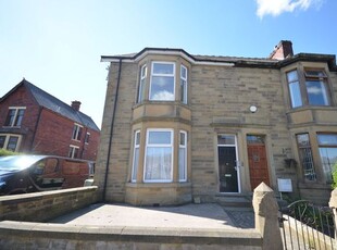 Flat to rent in Whalley Road, Altham West, Accrington BB5