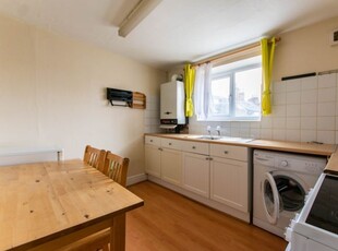 Maisonette to rent in Swindon Road, Cheltenham GL50