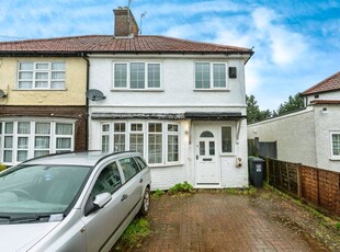 Property to rent in Maytree Crescent, Watford WD24
