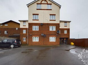 Flat to rent in Trunk Road, Eston, Middlesbrough TS6