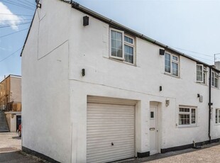 Semi-detached house to rent in Fisherman's Cottage, 55A West Street, Bognor Regis, West Sussex PO21