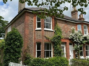 Semi-detached house to rent in High Street, Lindfield, West Sussex RH16