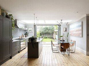 Terraced house to rent in Dalgarno Gardens, London W10
