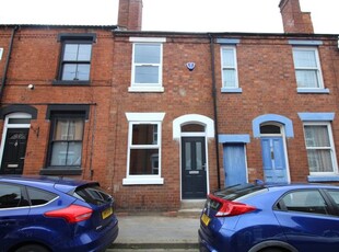 Terraced house to rent in East Street, Kidderminster DY10
