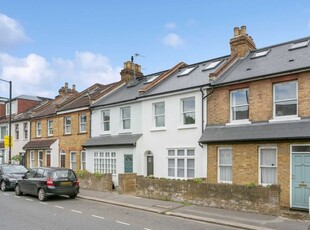 Terraced house to rent in Sandycombe Road, Richmond TW9