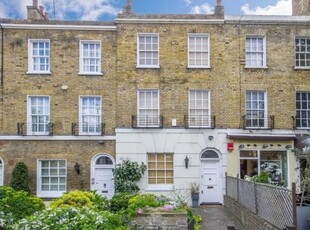 Terraced house to rent in St Johns Wood Terrace, St John's Wood, London NW8