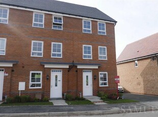 Town house to rent in Centenary Lane, Wednesbury WS10